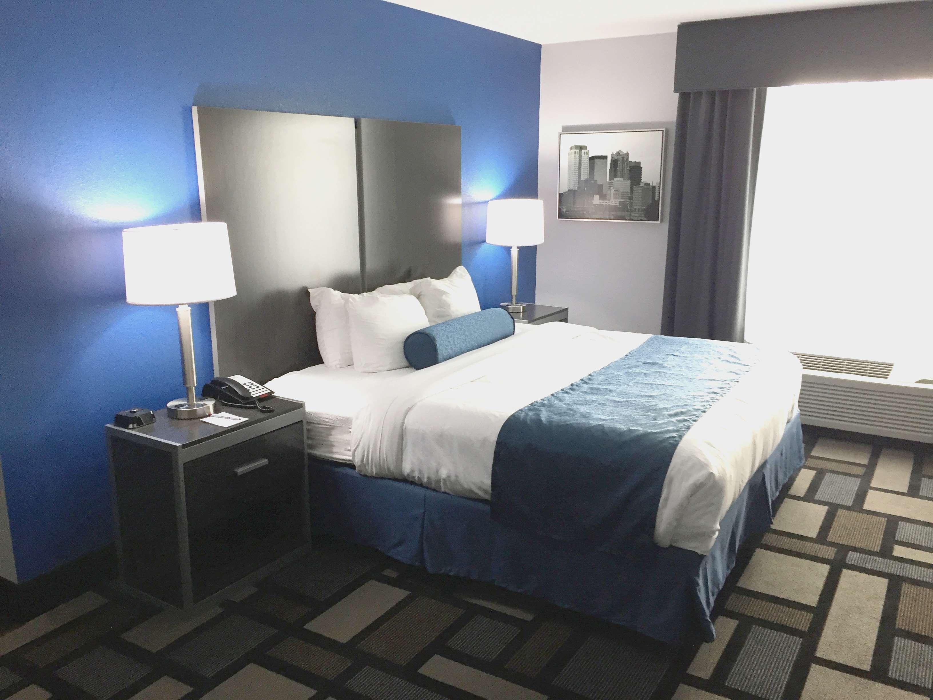 Best Western Plus Birmingham Inn & Suites Kültér fotó