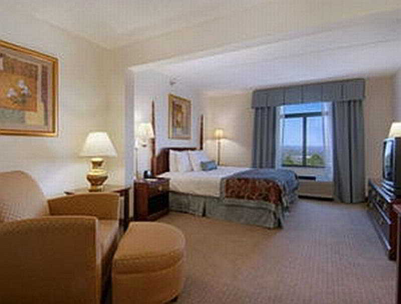Best Western Plus Birmingham Inn & Suites Kültér fotó